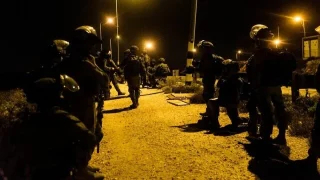 3 إصابات جراء الاعتداء عليهم بالضرب من جنود الاحتلال جنوب نابلس