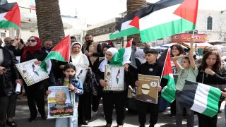 وقفة دعم و إسناد للأسرى في نابلس