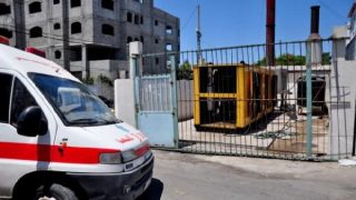 الاحتلال يواصل منع إدخال الزيوت وقطع غيار مولدات القطاع الصحي بغزة