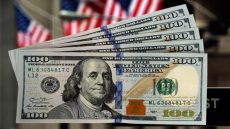 الدولار الأمريكي ينخفض إلى أدنى مستوياته في أسبوع