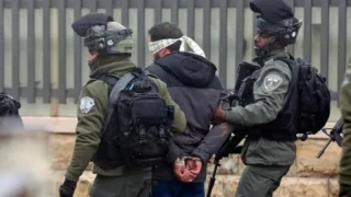 الاحتلال يعتقل مواطنين من العيزرية: القدس