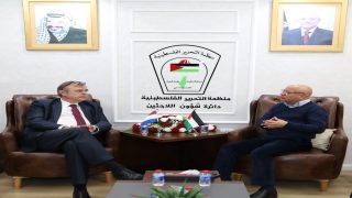 200 مليون دولار فجوة تمويلية.. أبو هولي يحذر من “تصفية” الأونروا ويبحث مع السفير الهولندي إنقاذ ولايتها