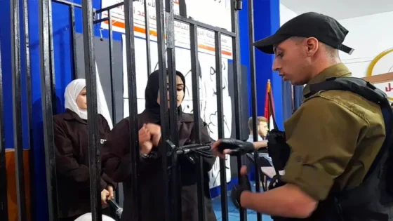 90 أسيرة في سجون الاحتلال.. نادي الأسير يحذر من تصعيد “دموي” وظروف احتجاز لا إنسانية