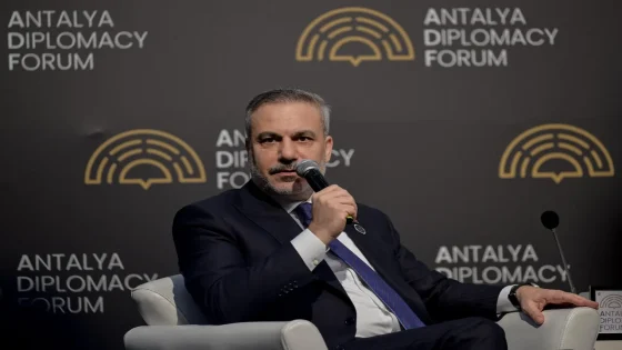  فيدان يستضيف اجتماعا وزاريا حول غزة على هامش منتدى أنطاليا