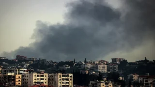 مواجهات طاحنة جنوب لبنان: حزب الله يدمر 4 دبابات ونتنياهو يأمر بتوسيع “المنطقة الأمنية”