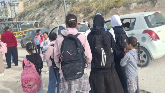 القدس.. قوات الاحتلال تمنع طلبة السواحرة الغربية من الذهاب لمدارسهم