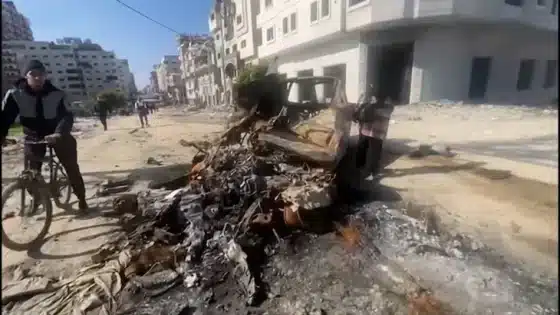 عاجل | مصابون في غارة إسرائيلية استهدفت مركبة على طريق البحر غرب غزة