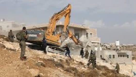 القدس: الاحتلال يهدم 13 منشأة سكنية وزراعية في سلوان والرام والعيسوية