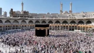 وزارة الحج السعودية تُحذر من “الحملات الوهمية” وتؤكد: لا حج بلا تصريح رسمي