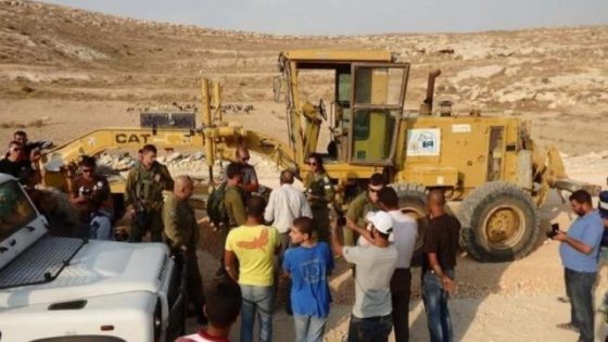 تصاعد في الانتهاكات.. الاحتلال يستولي على جرافة غرب رام الله ويقتحم بلدات في بيت لحم والخليل وطولكرم