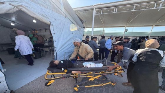 انتشال شهيدين من وسط القطاع وإصابات جراء قصف مدفعي استهدف شمال غزة