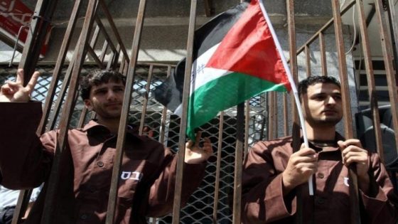 عاجل: الاحتلال يفرج عن 11 أسيراً من غزة عبر معبر كرم أبو سالم ونقلهم للفحص الطبي