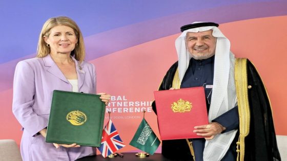 شراكة سعودية بريطانية لإنقاذ أطفال غزة ورعاية مبتوري الأطراف بالتعاون مع “إمبريال كوليج”