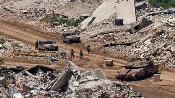 تقرير: إسرائيل تتجاوز نهر الليطاني وتصل إلى تخوم النبطية بعد إخلاء الجيش اللبناني لمواقعه