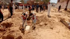 الاحتلال يجبر أهالي قرية العصاعصة على اخراج ميت من قبره و مستعمرون يهاجمون بلدة سلواد