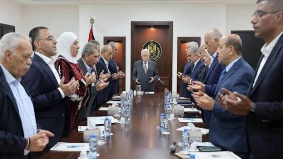 مركزية “فتح” تبحث الوضع السياسي والداخلي وتوزيع المفوضيات