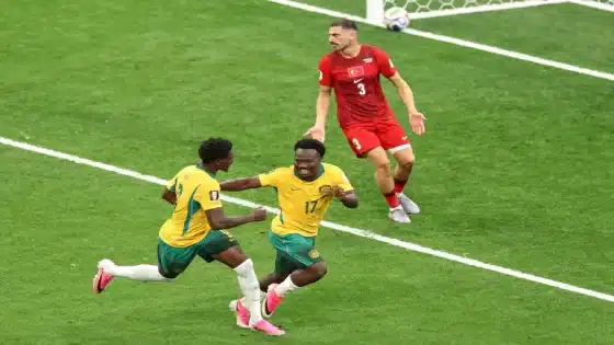 مونديال 2026: أستراليا تصعق تركيا بثنائية نظيفة في مباراة الأرقام القياسية والإحصاءات غير المألوفة