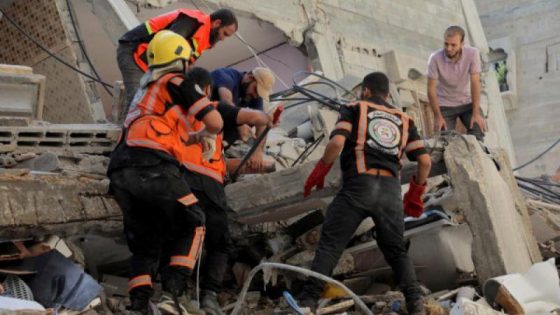 تأمين الركام وإغاثة الميدان: الدفاع المدني بغزة يزيل 1466 خطراً هيكلياً من المباني المدمرة منذ مطلع العام الجاري