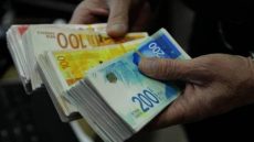وزير المالية: أموال المقاصة المحتجزة تقترب من 6 مليارات دولار ومساعٍ حثيثة لتأمين نصف الرواتب