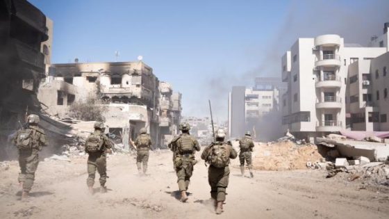 الجيش الإسرائيلي يعلن مقتل قيادي في “النخبة” وآخر في الاستخبارات التابعة لحماس بغارات على غزة