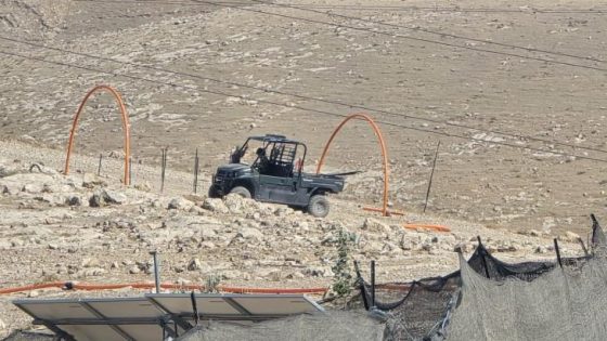 مستوطنون يقيمون بؤرة استيطانية جديدة شرق القدس المحاصرة للتضييق على تجمع المهتوش