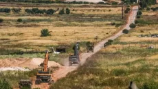 الاحتلال يعزز إجراءاته العسكرية جنوب لبنان بإنشاء بوابات جديدة وعمليات تفجير وتجريف